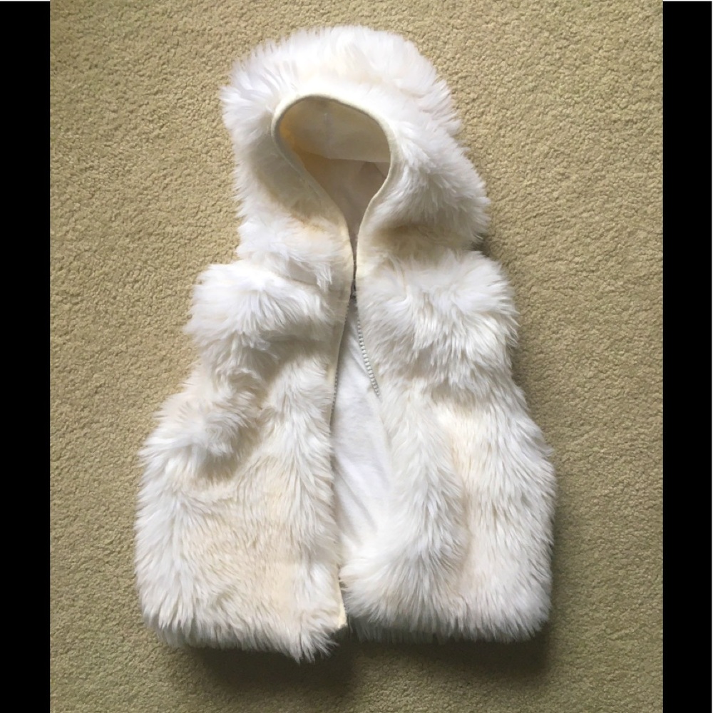 💰 hooded furry vest - Picture 1 of 4